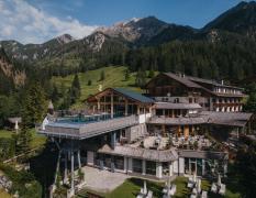 Almwellness-Resort Tuffbad ****S