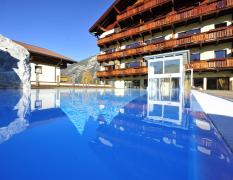 Aussenpool des Hotels Post am See